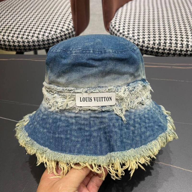 Louis Vuitton Caps Compact 257865