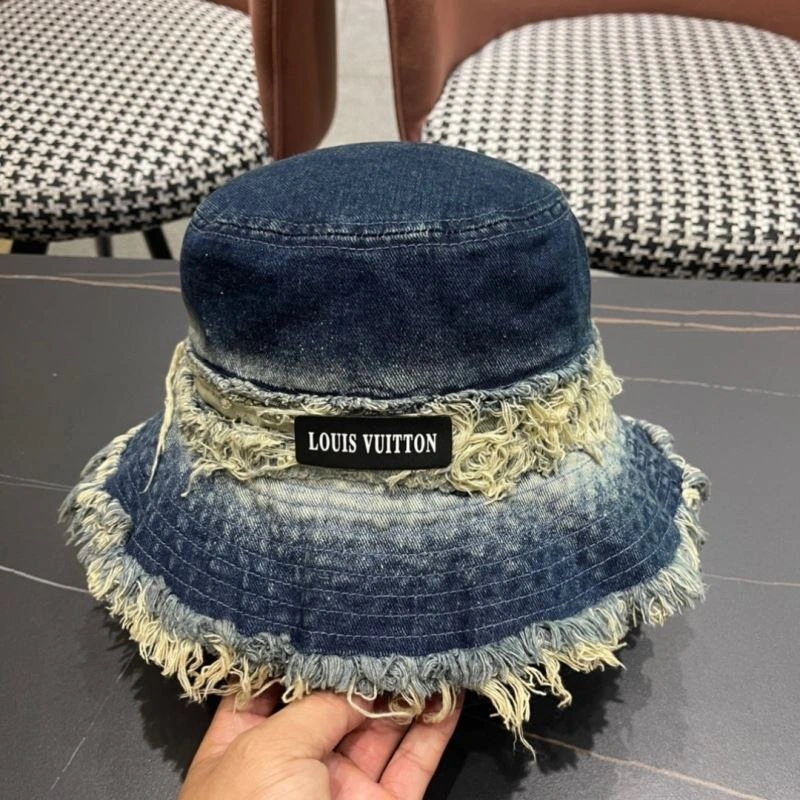 Tailored Louis Vuitton Caps 257868