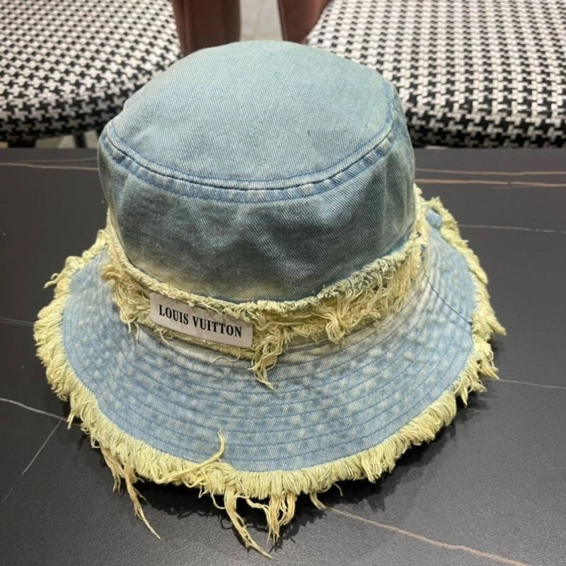 Functional Louis Vuitton Caps 257859