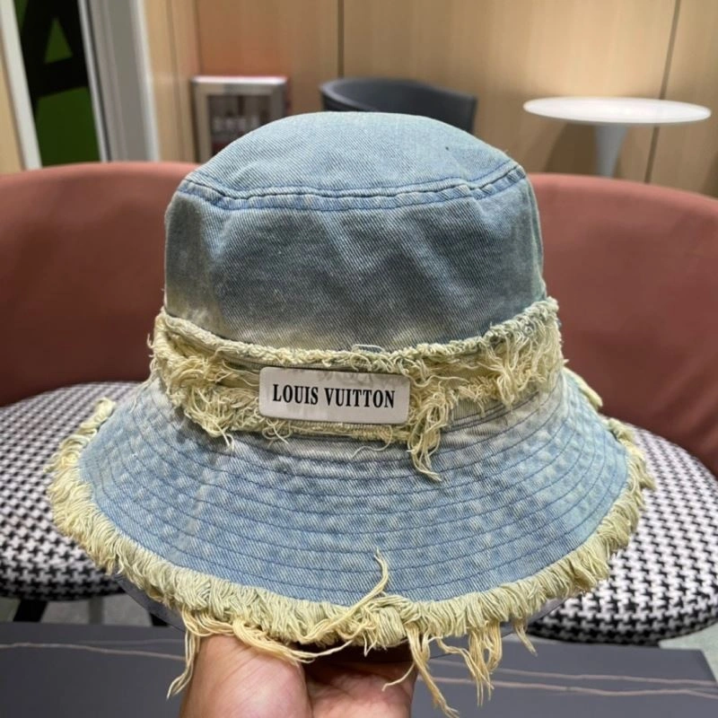 Functional Louis Vuitton Caps 257859