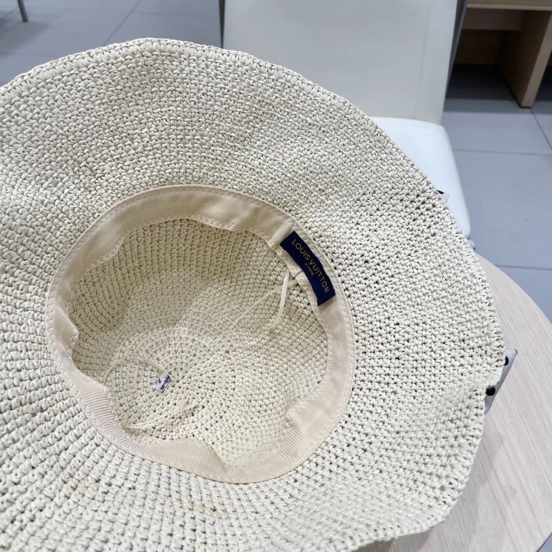 Sleek Louis Vuitton Caps 257857