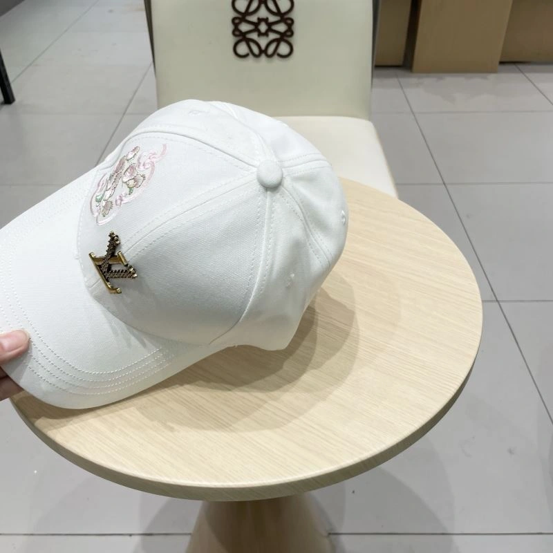 Fashionable Louis Vuitton Caps 257832
