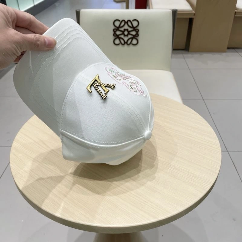 Fashionable Louis Vuitton Caps 257832