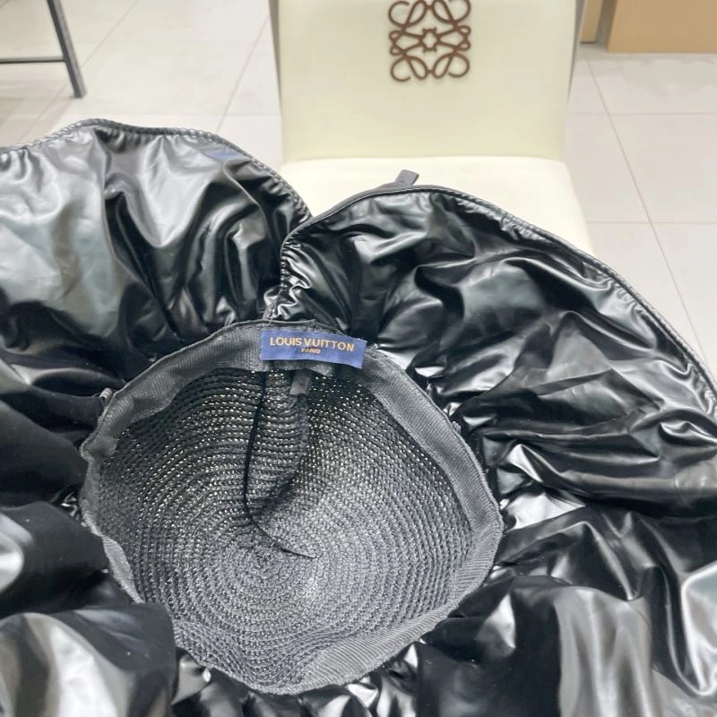 Louis Vuitton Caps Durable 257823