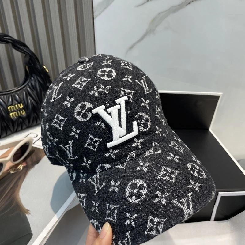 Practical Louis Vuitton Caps 257838