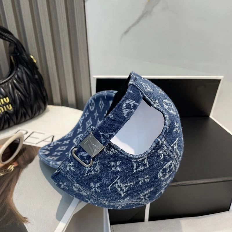ZipUp Louis Vuitton Caps 257836