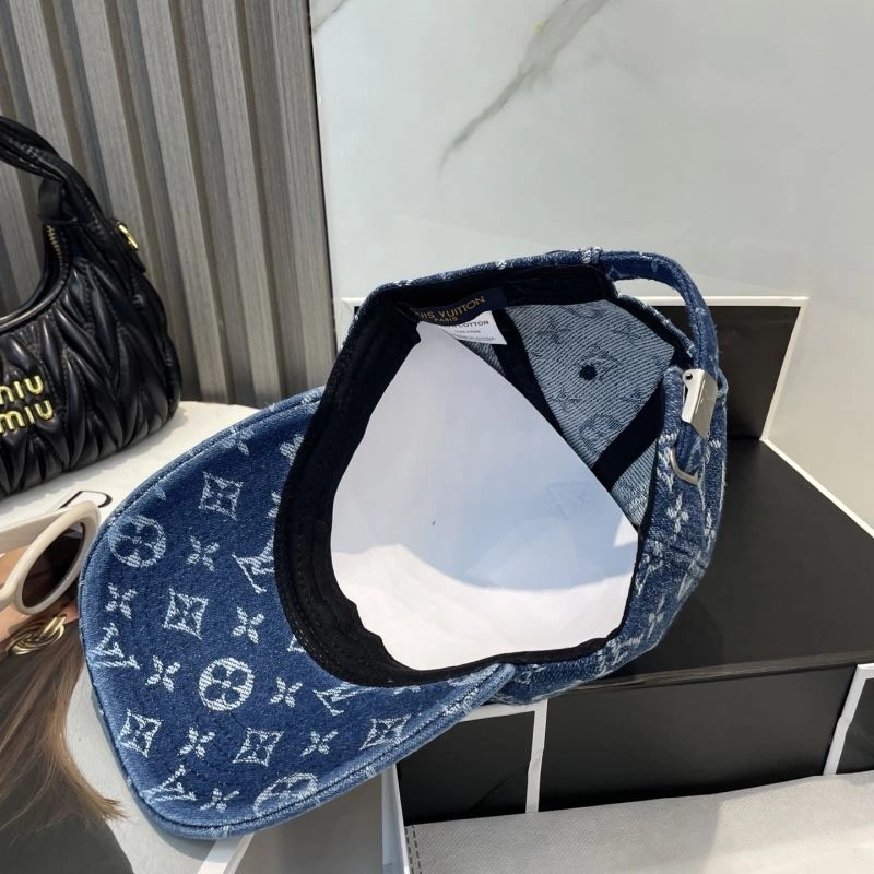 ZipUp Louis Vuitton Caps 257836