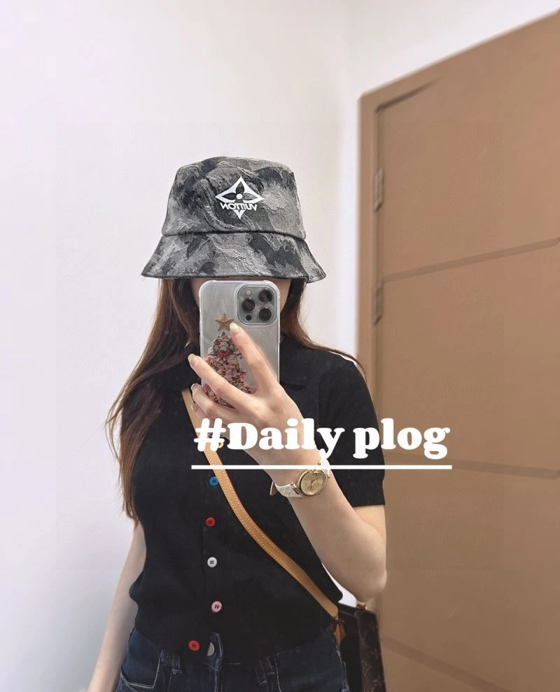 Louis Vuitton Caps SmoothTexture 257839
