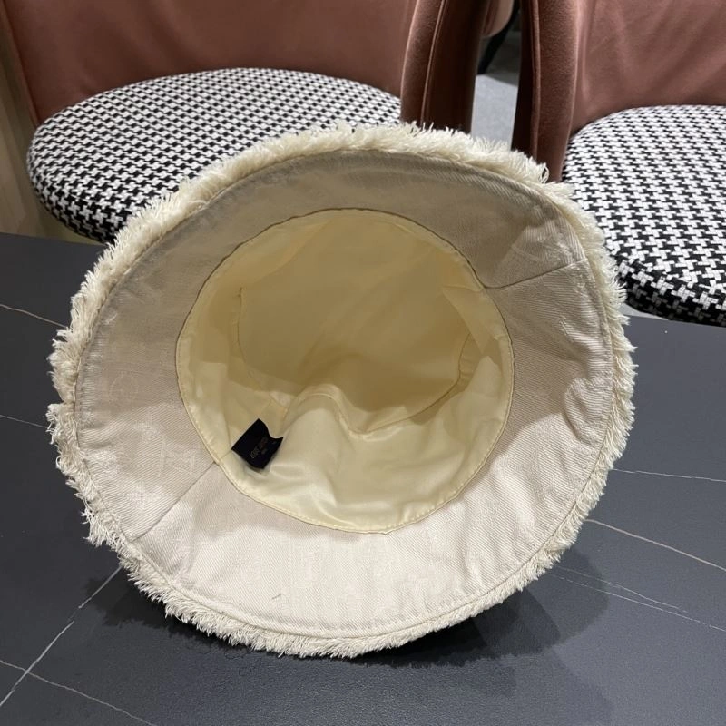 Louis Vuitton Caps WeatherProof 257821