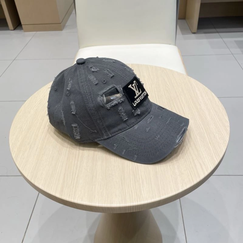 Lightweight Louis Vuitton Caps 257818