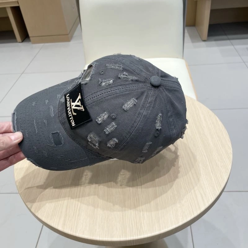 Lightweight Louis Vuitton Caps 257818
