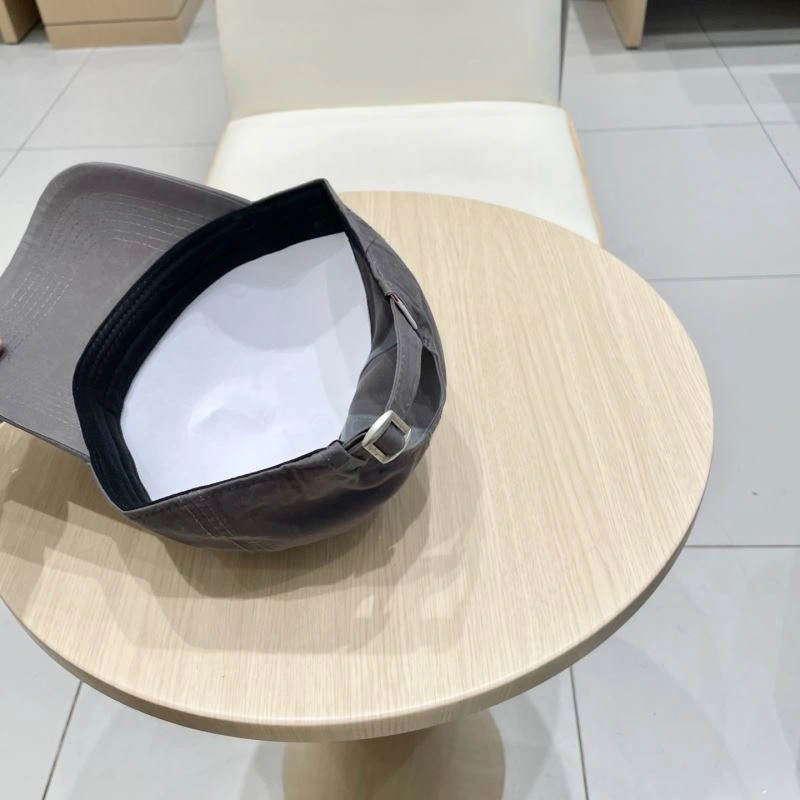 Louis Vuitton Caps Trendsetting 257810