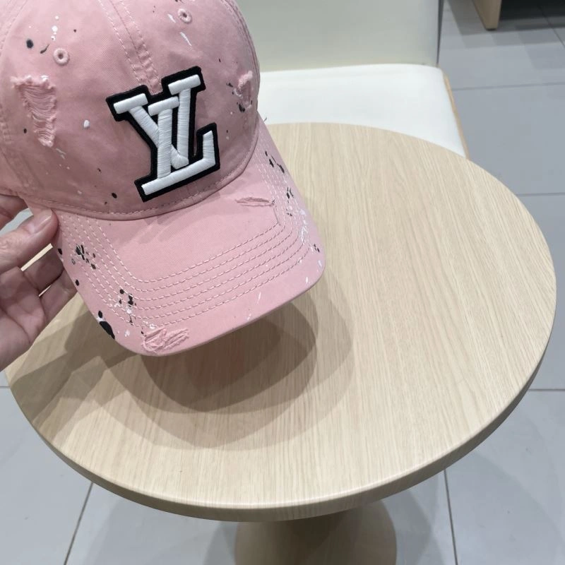 Sporty Louis Vuitton Caps 257806