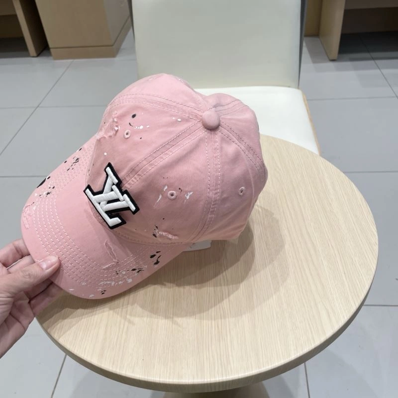 Sporty Louis Vuitton Caps 257806
