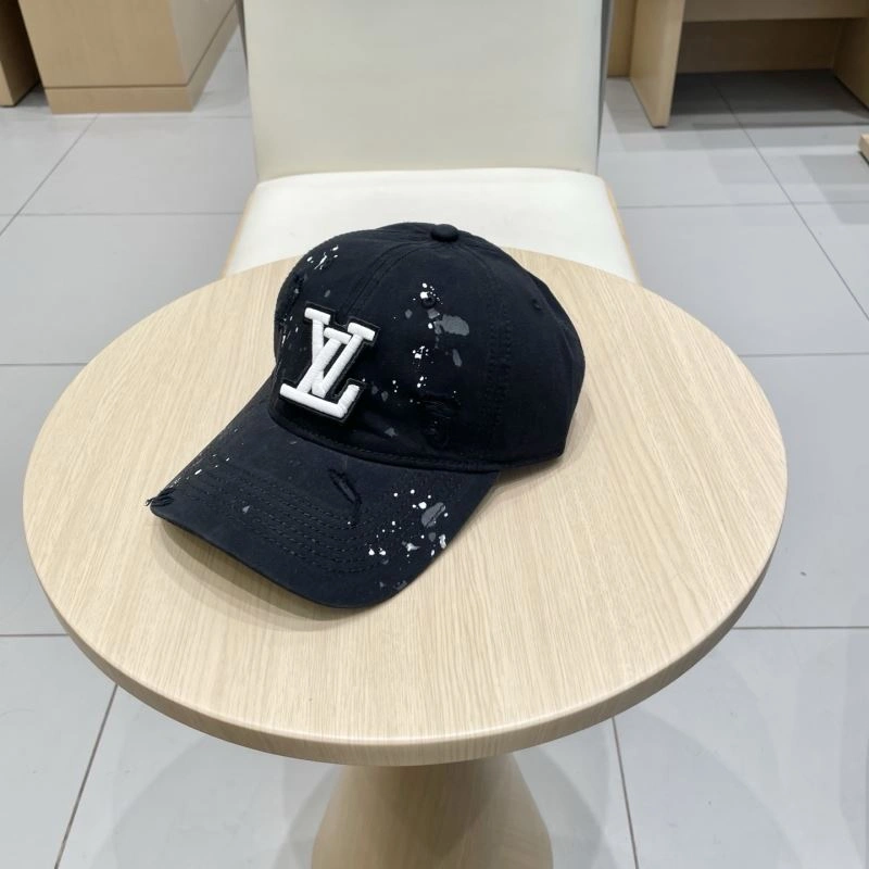 Louis Vuitton Caps UrbanChic 257804