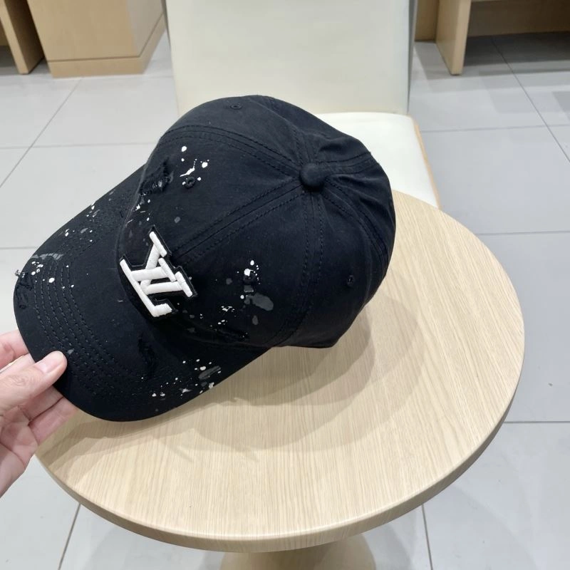 Louis Vuitton Caps UrbanChic 257804