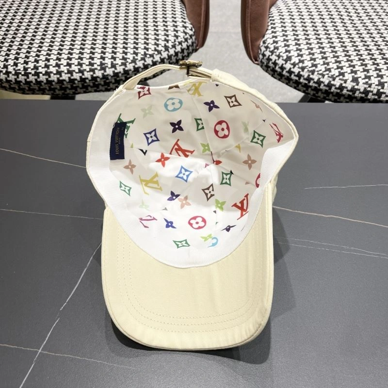 EyeCatching Louis Vuitton Caps 257808