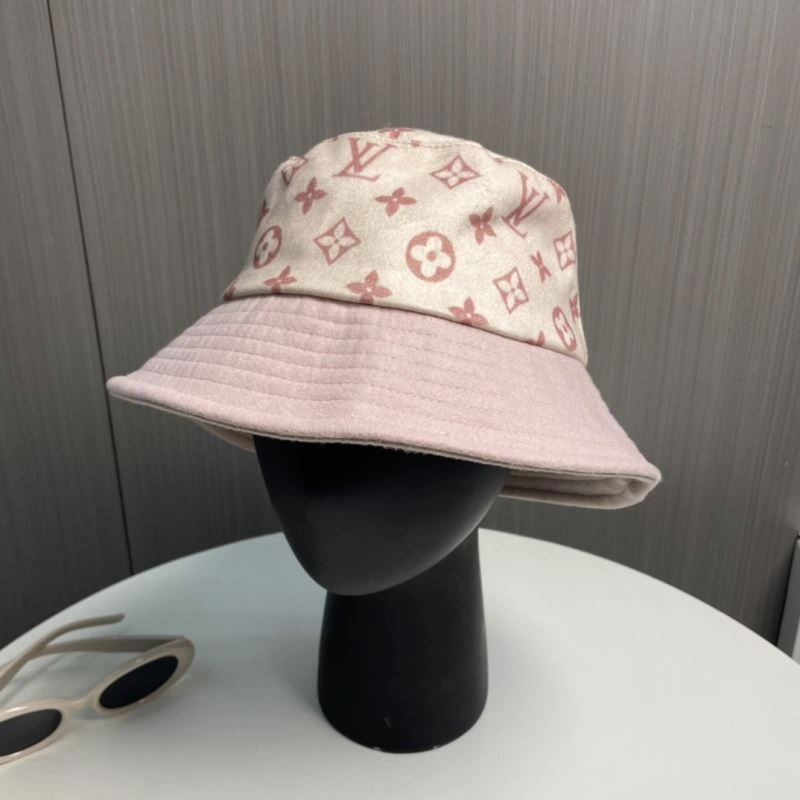 Louis Vuitton Caps Practical 257802
