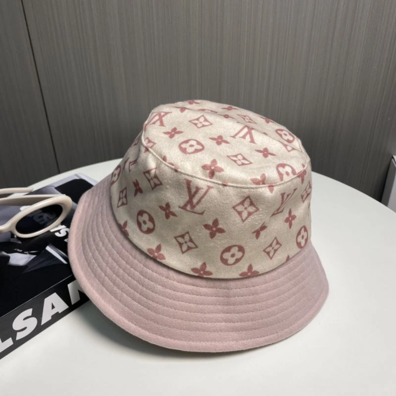Louis Vuitton Caps Practical 257802