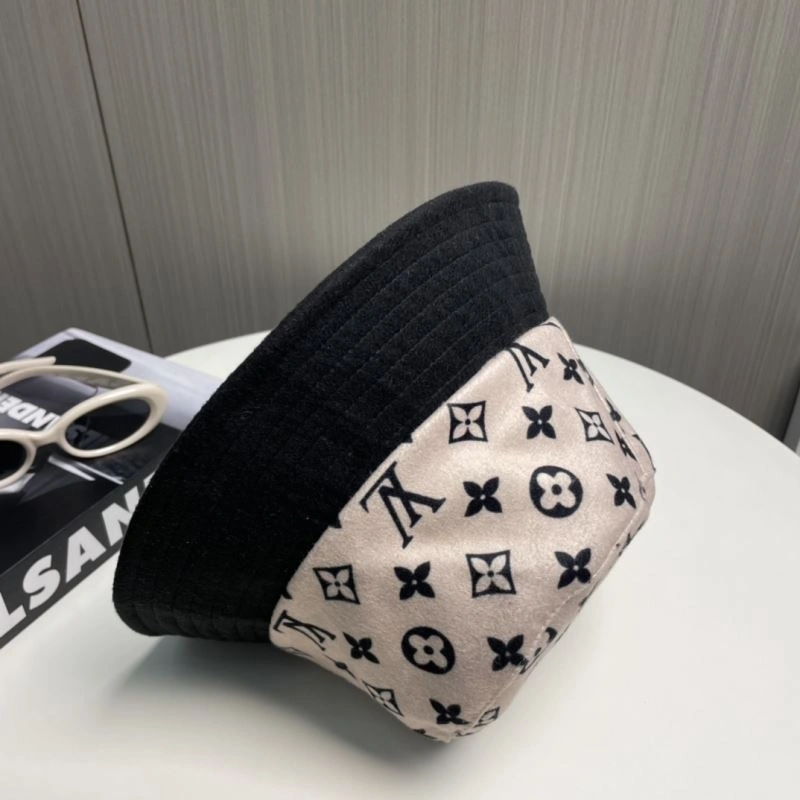 Louis Vuitton Caps Modern 257789