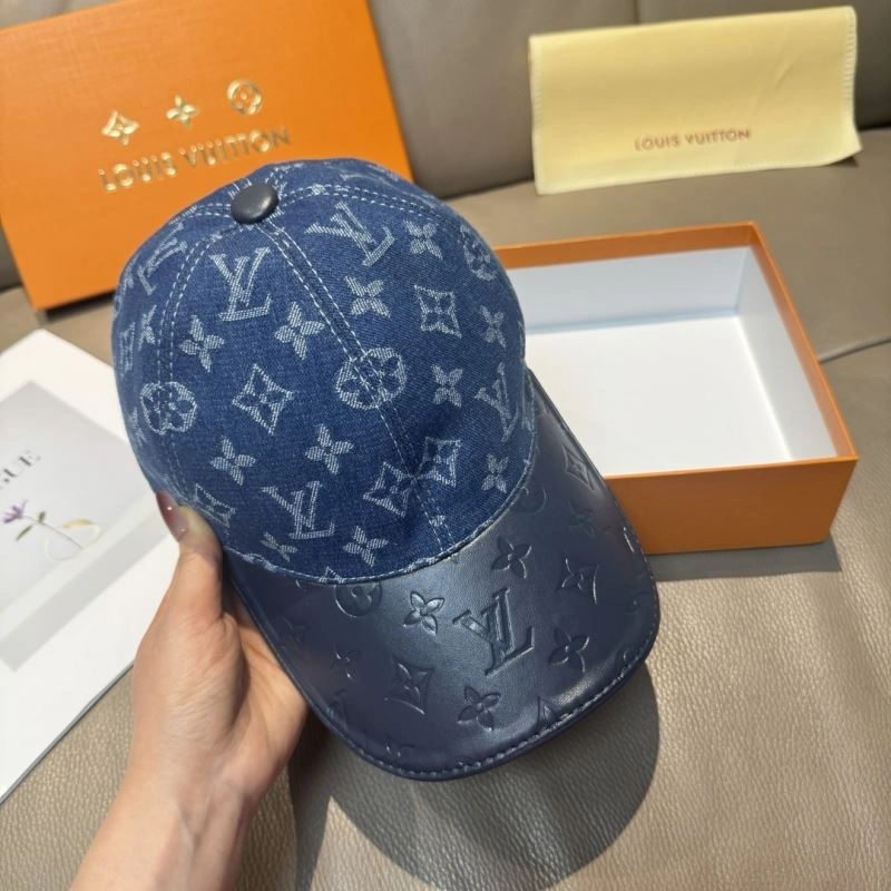 Louis Vuitton Caps Bright 257787