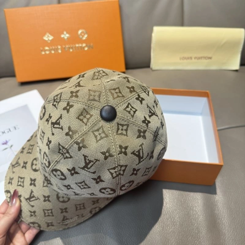 Louis Vuitton Caps FashionForward 257778