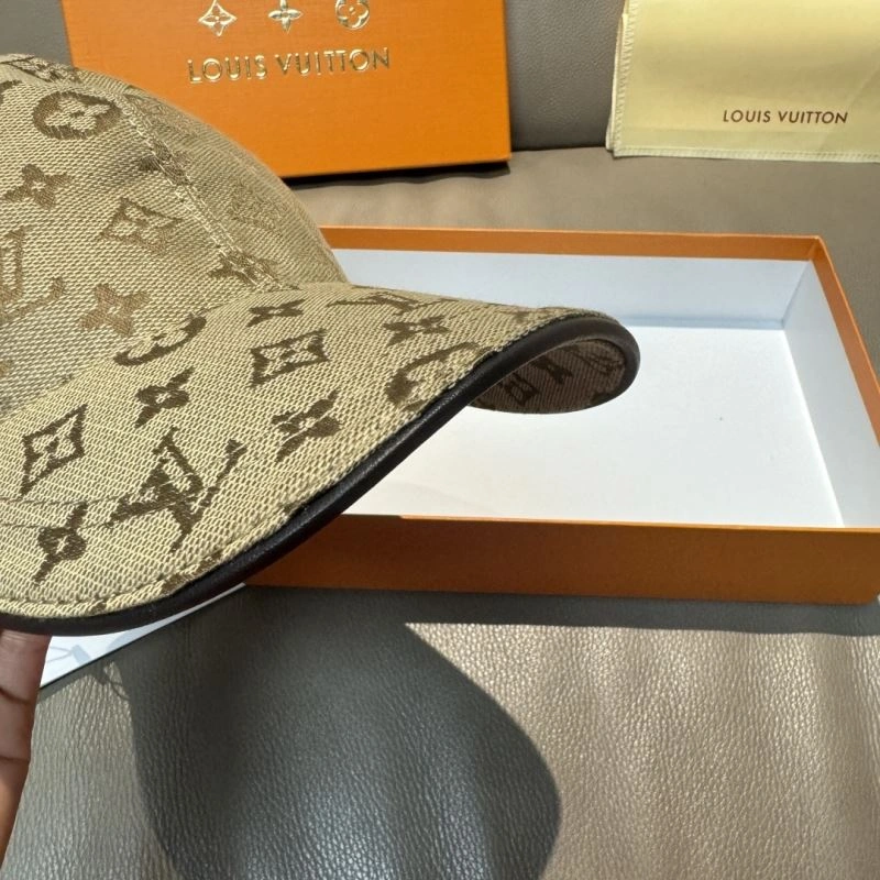 Louis Vuitton Caps FashionForward 257778