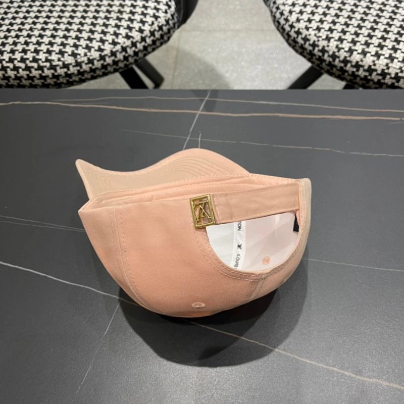 Louis Vuitton Caps Supportive 261902