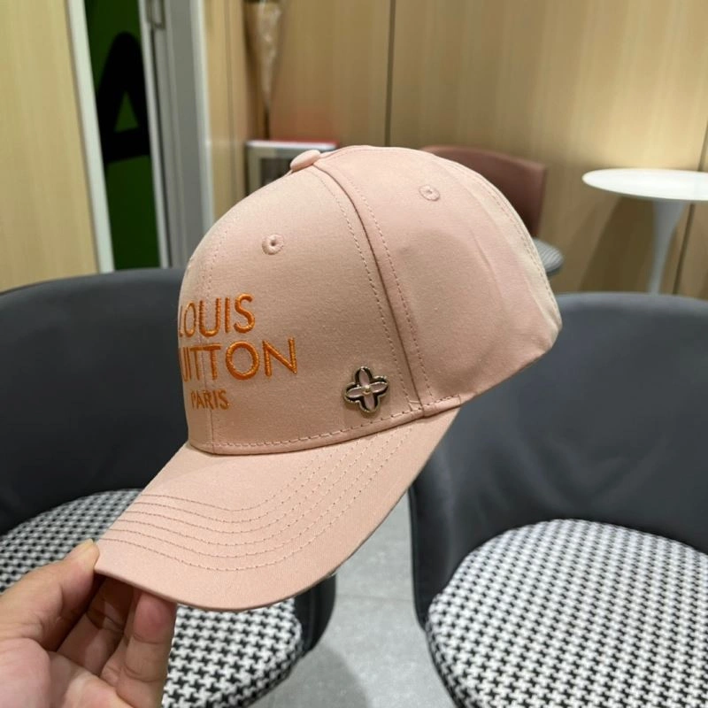 Louis Vuitton Caps Supportive 261902