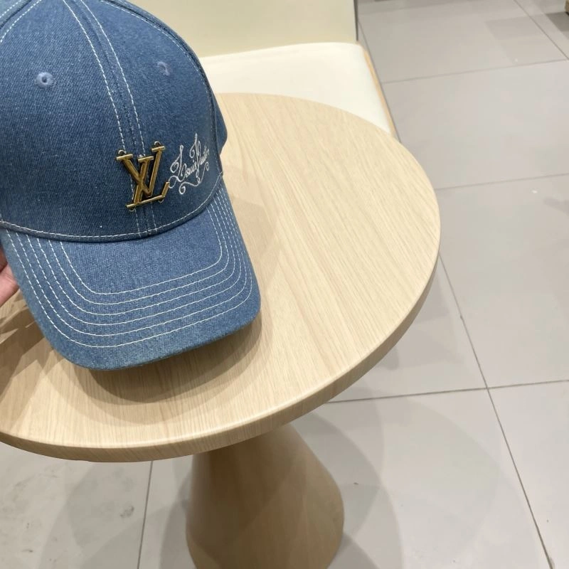 Contemporary Louis Vuitton Caps 261884
