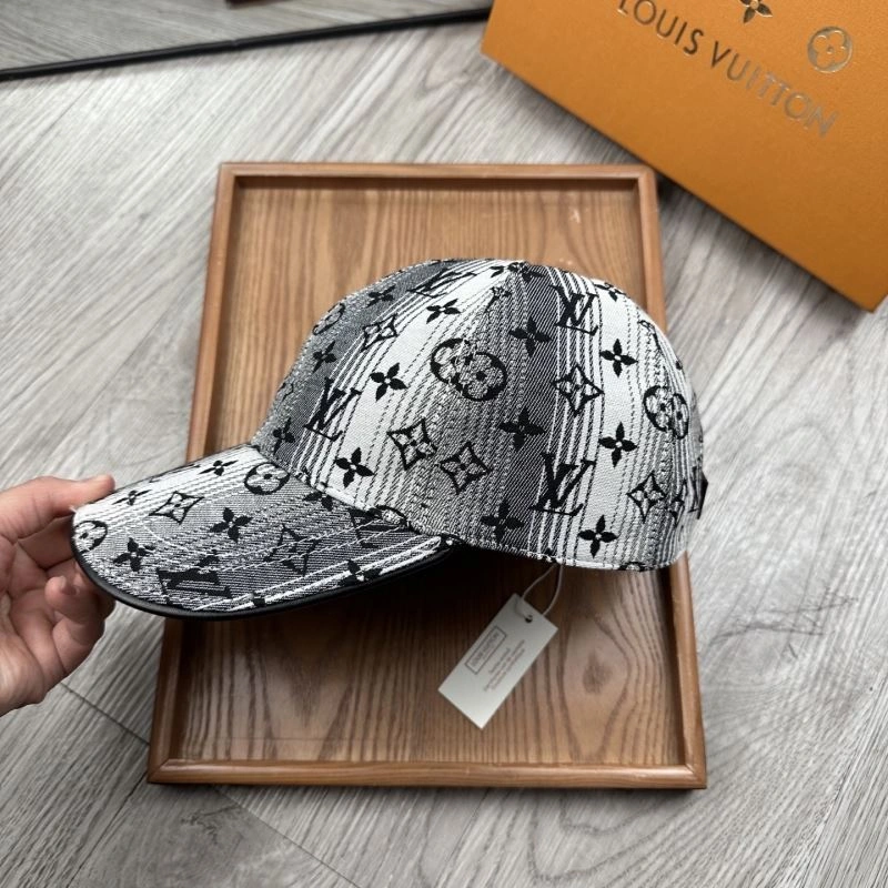 Popular Louis Vuitton Caps 261869