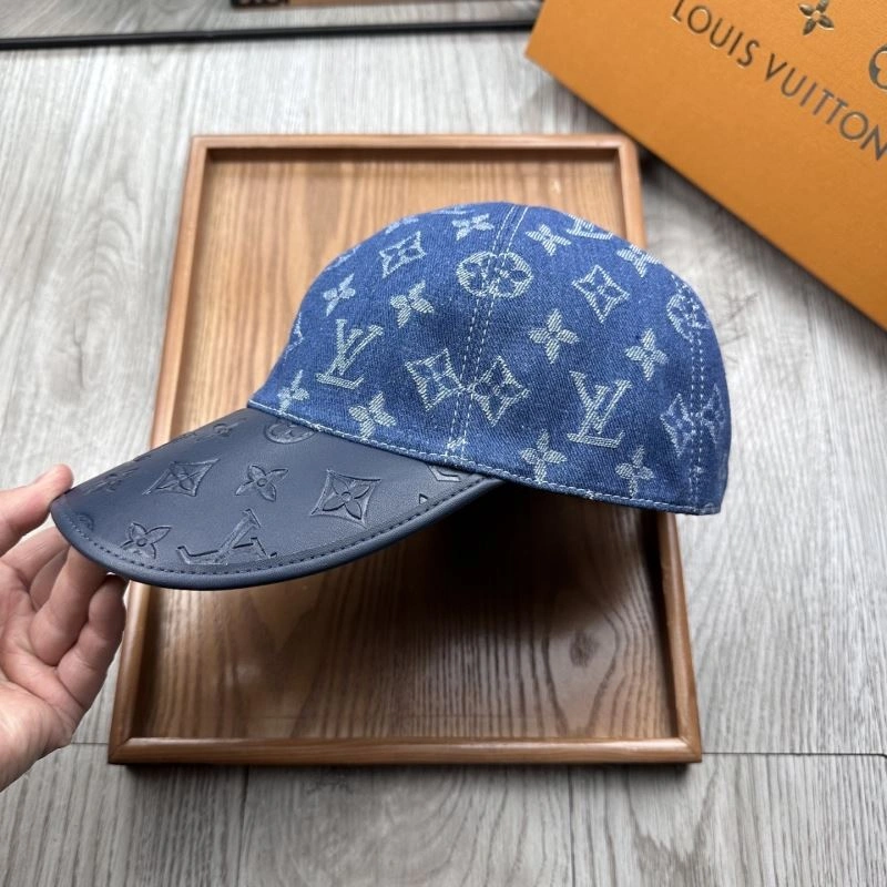 Lightweight Louis Vuitton Caps 261871