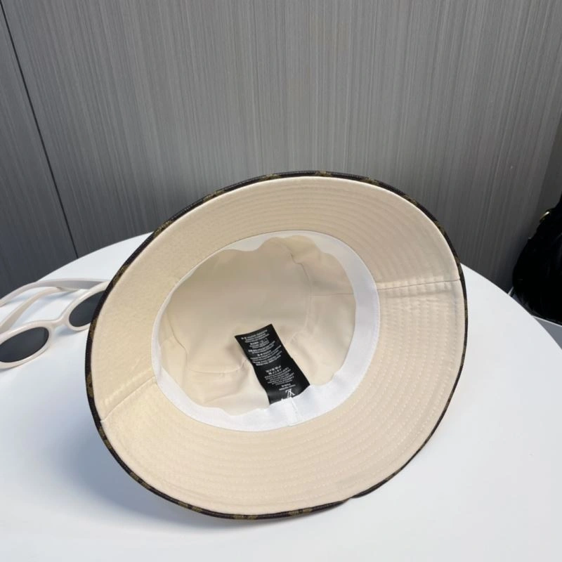 Louis Vuitton Caps Youthful 261882
