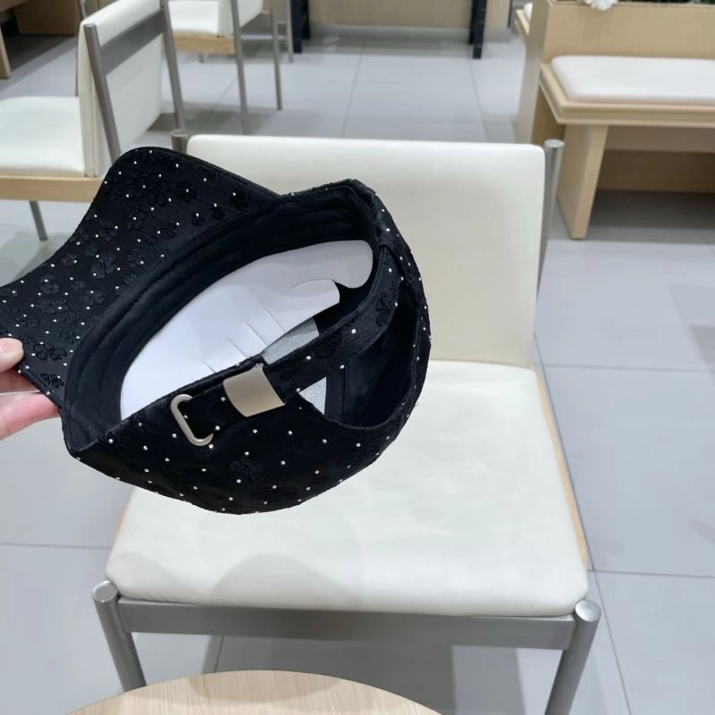 Snug Louis Vuitton Caps 261892