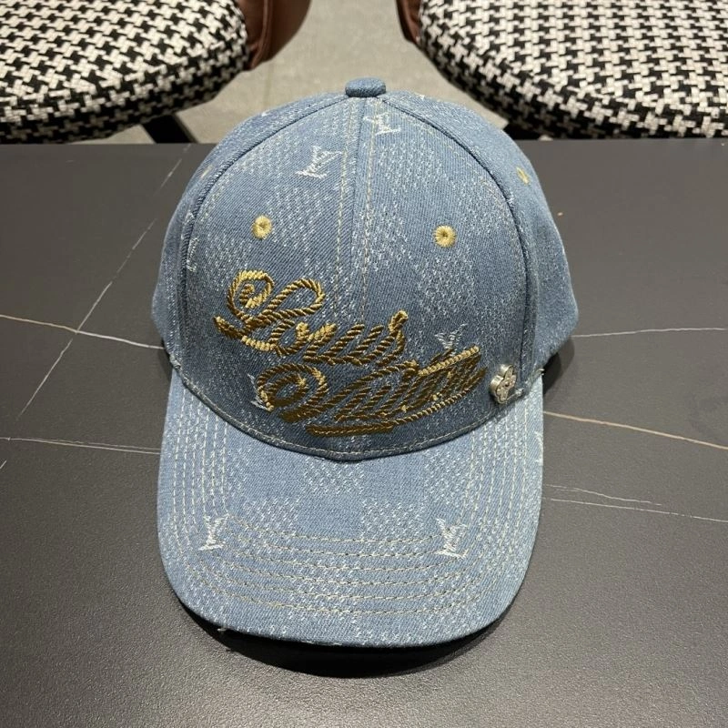 Compact Louis Vuitton Caps 261894