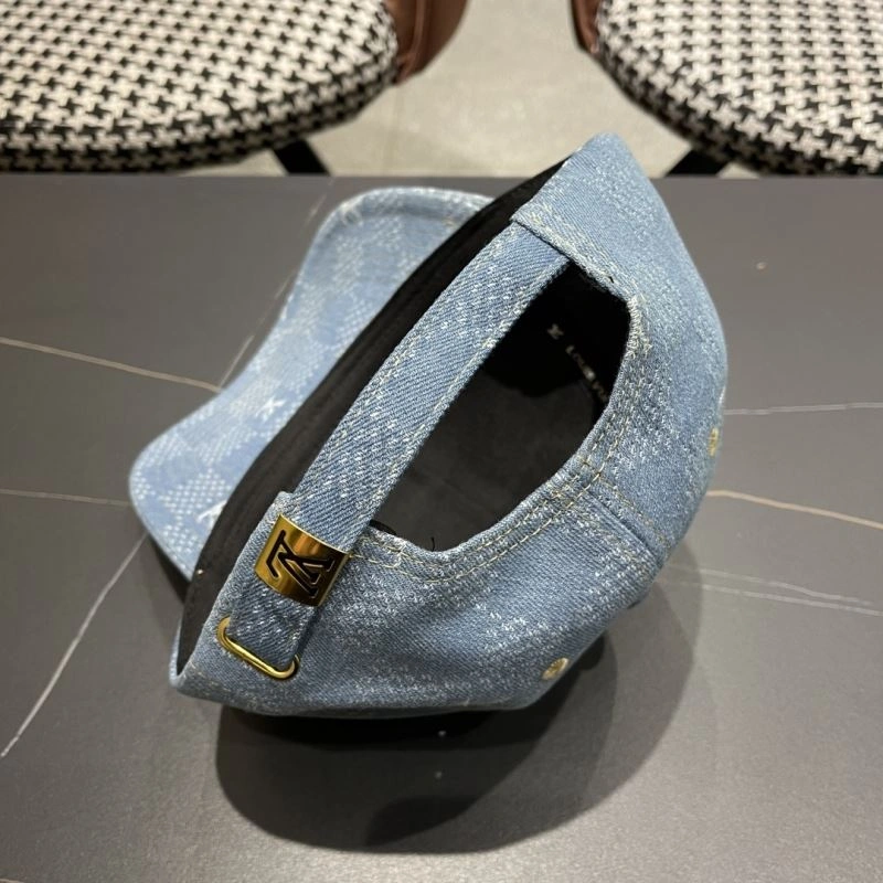 Compact Louis Vuitton Caps 261894