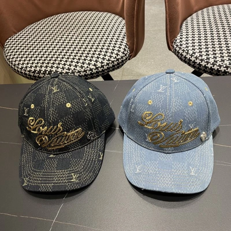 Compact Louis Vuitton Caps 261894