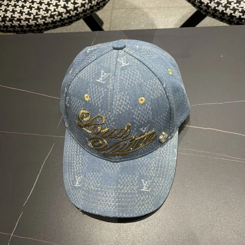 Compact Louis Vuitton Caps 261894