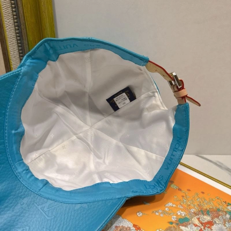 Louis Vuitton Caps TravelReady 261870