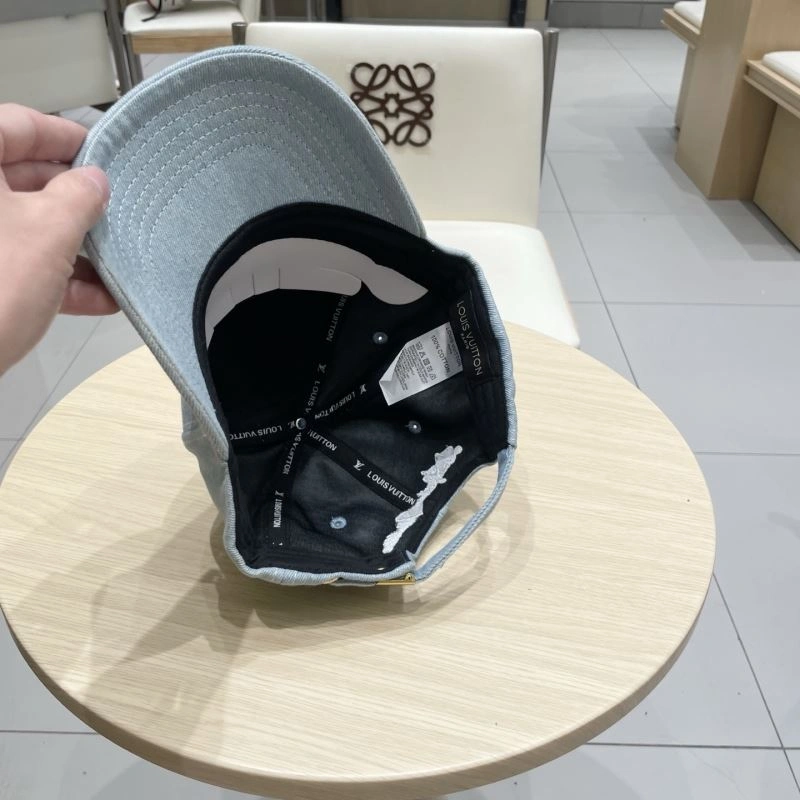 AllSeason Louis Vuitton Caps 261859