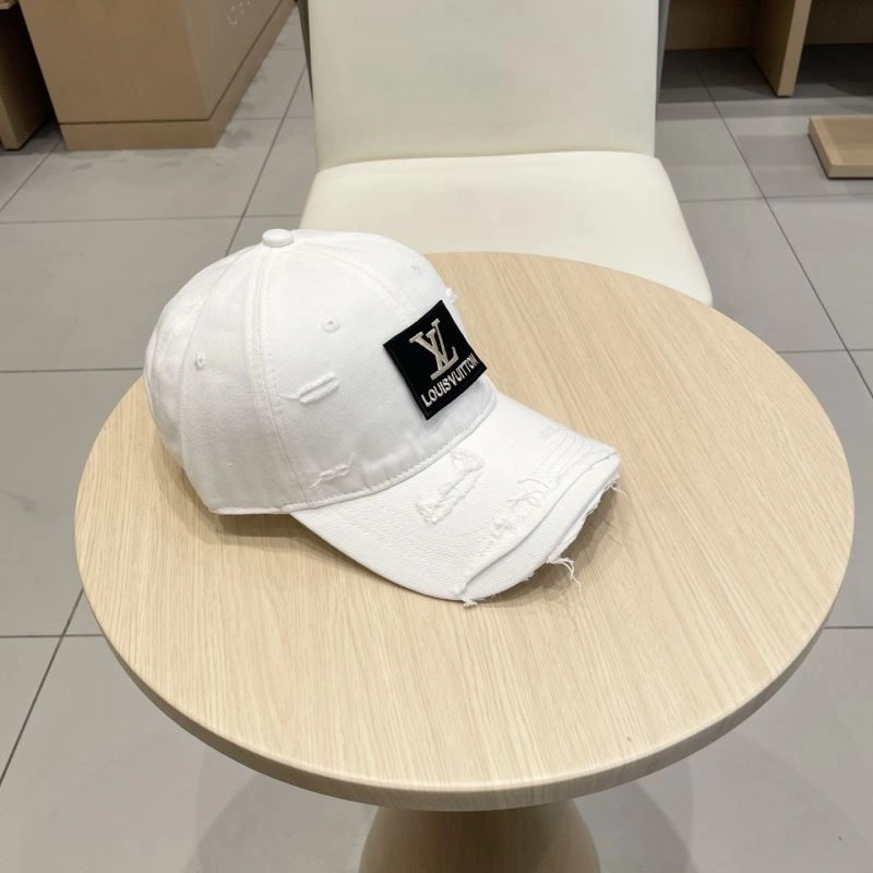 Bold Louis Vuitton Caps 261830
