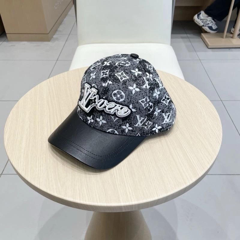 Louis Vuitton Caps Seasonal 261839