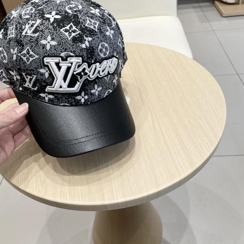 Louis Vuitton Caps Seasonal 261839