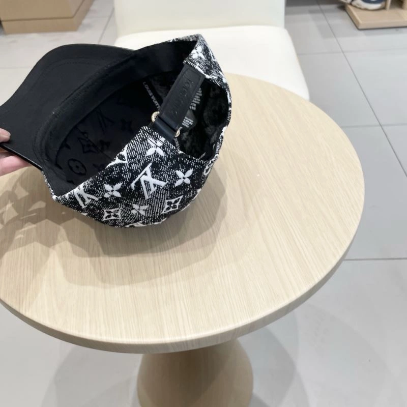 Louis Vuitton Caps Seasonal 261839