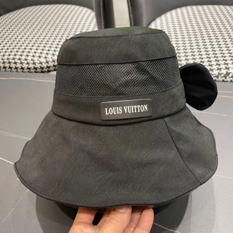 Louis Vuitton Caps Neat 261850