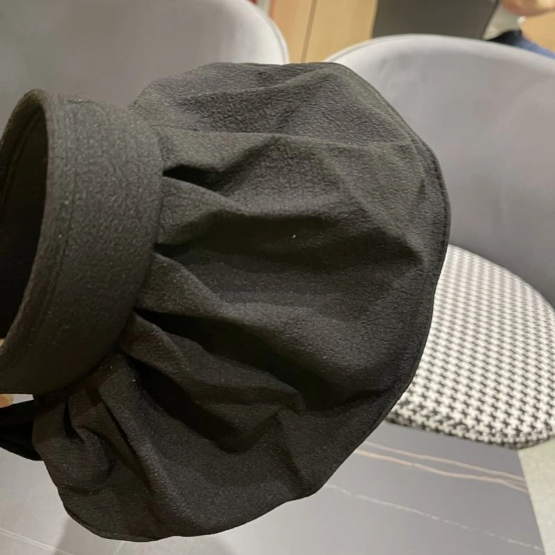 Versatile Louis Vuitton Caps 261845
