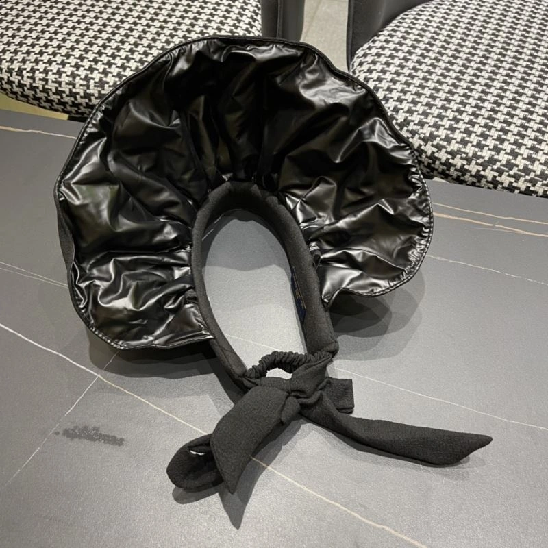 Versatile Louis Vuitton Caps 261845