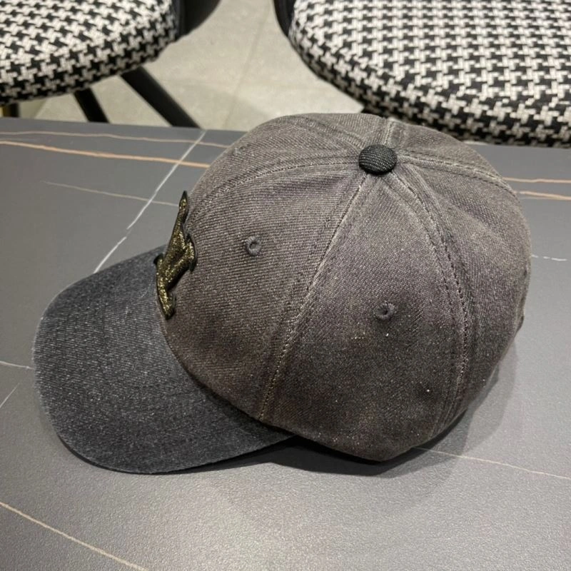 Vibrant Louis Vuitton Caps 261823