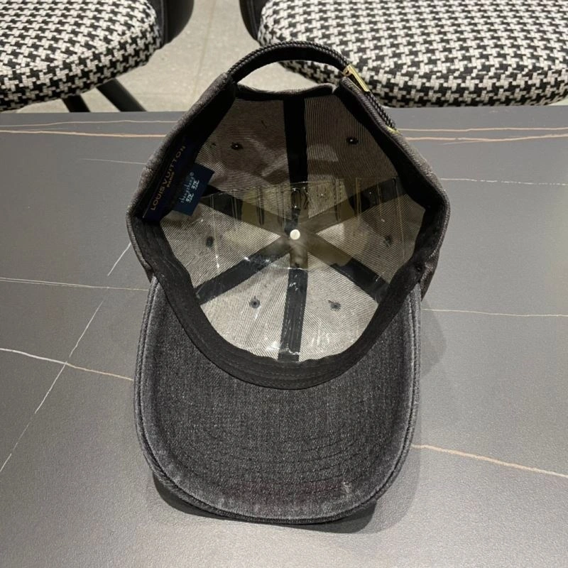 Vibrant Louis Vuitton Caps 261823