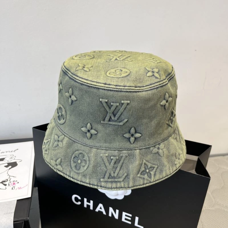 Louis Vuitton Caps Bright 261836